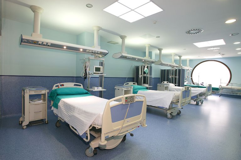 El hospital de Benalmádena incorpora nueva tecnología para cirugía mínimamente invasiva